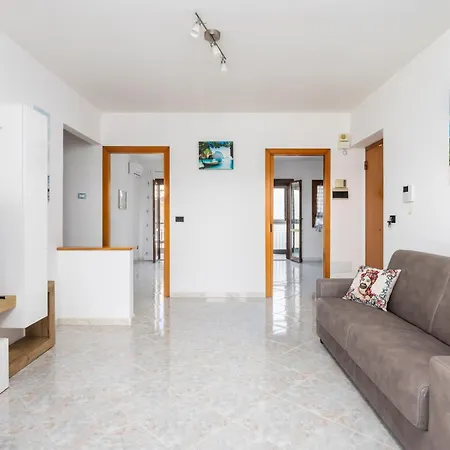 Ciuri Ciuri سانتا فلافيا